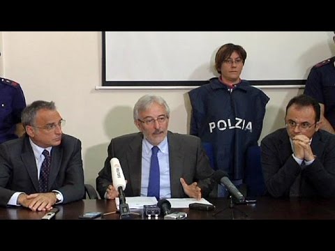 بالفيديو التحقيقات مستمرة في أسباب غرق أحد مراكب المهاجرين