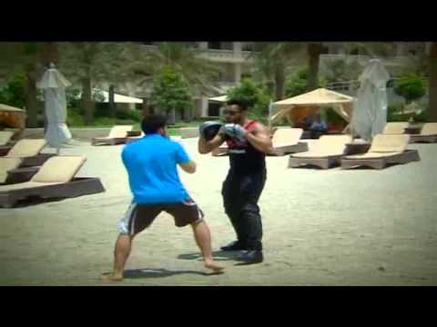 شاهد البحريني حمزة الكوهجي يستعدُّ لبطولة ديزرت فورس