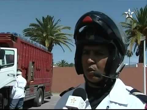 بالفيديو الأمن يوقف شاحنة حاولت تهريب كميات من البنزين