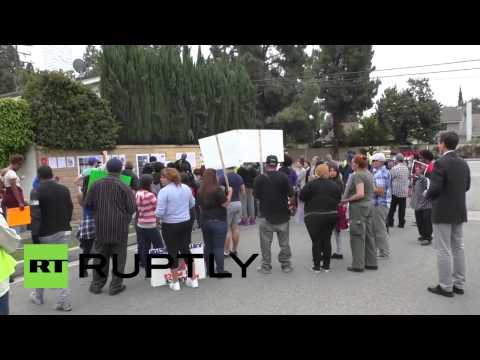 شاهد نشطاء أميركيون يتظاهرون في يوم الذكرى الأسود