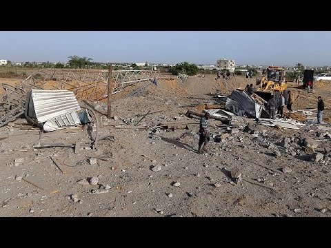 شاهد سلسلة غارات إسرائيلية على قطاع غزة