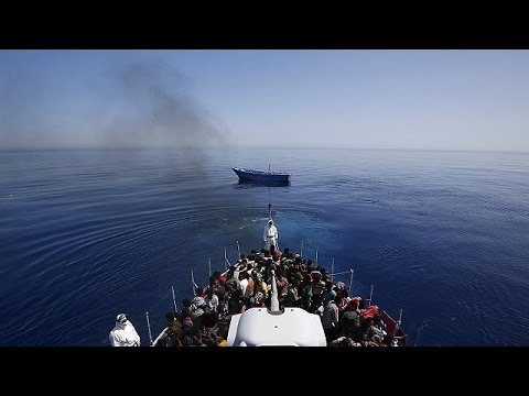 شاهد إنقاذ 3300 مهاجر حاولوا العبور إلى أوروبا