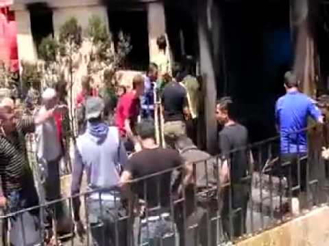 شاهد حريق مستوصف ميسلون في مدينة القامشلي