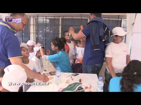 شاهد الأطفال اليتامى يفرحون بأبسط الأشياء