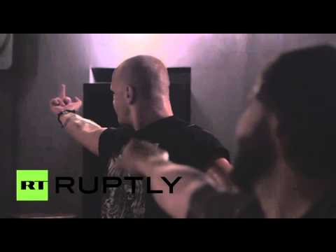 بالفيديو ممارسة تمارين اليوغا تكتسب شعبية في نيويورك