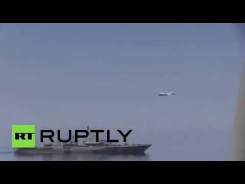 شاهد بالفيديو مدمرة روس الأميركية تغادر البحر الأسود