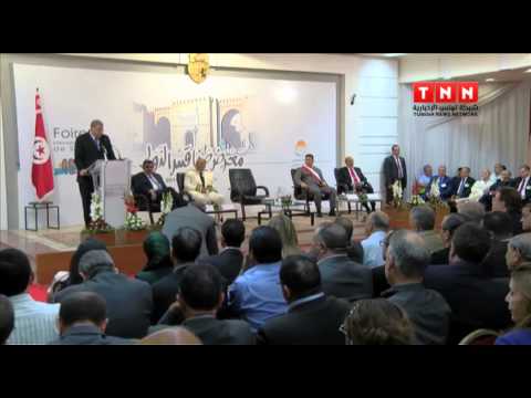 شاهد أهالي صفاقس يستقبلون رئيس الحكومة بالاحتجاجات