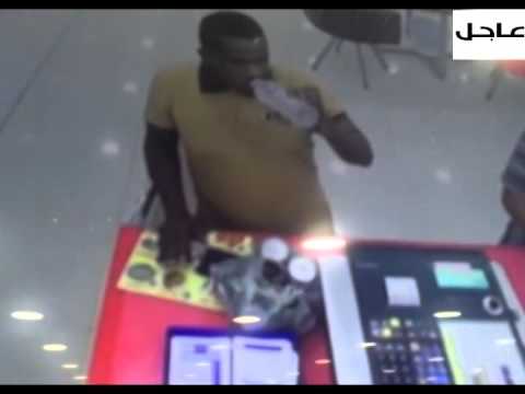 شاهد لص يسرق هاتفًا باحترافية شديدة