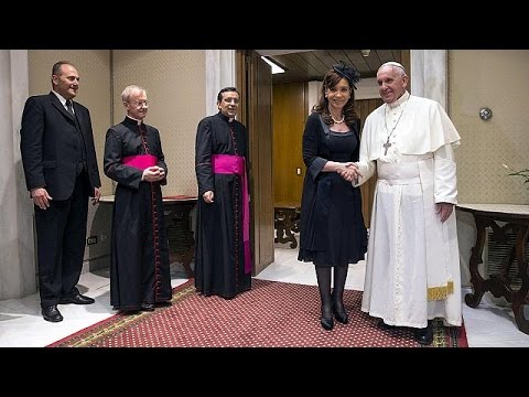 شاهد اجتماع مطول بين بابا الفاتيكان ورئيسة الأرجنتين
