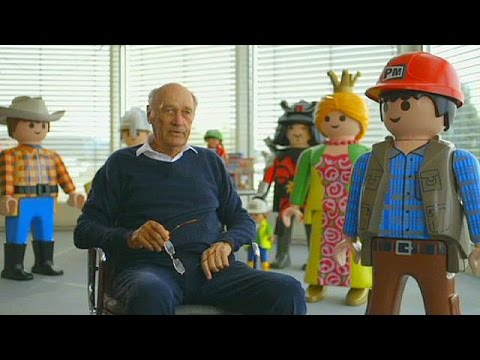 فيديو وفاة مخترع مجوعة بلايموبيل للألعاب الشهيرة