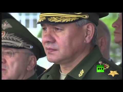 شاهد شويغو يراقب مناورات وحدات الأسطول الروسي