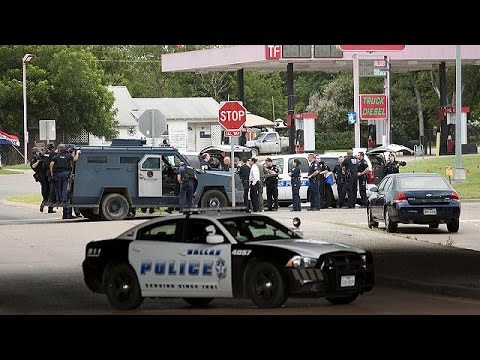 بالفيديو شرطة تكساس تقتل مسلحا أطلق النار على مقر شرطة المدينة