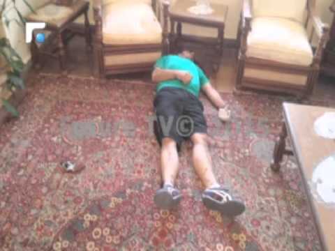 شاهد لبناني يطلق النار على نفسه أمام زوجته