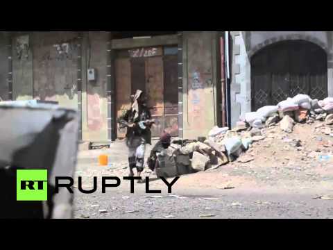 شاهد اشتباكات في مدينة تعز اليمنية