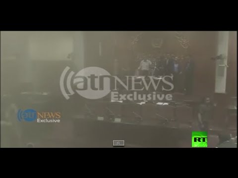 شاهد لحظة وقوع الانفجار أثناء الهجوم على البرلمان الأفغاني