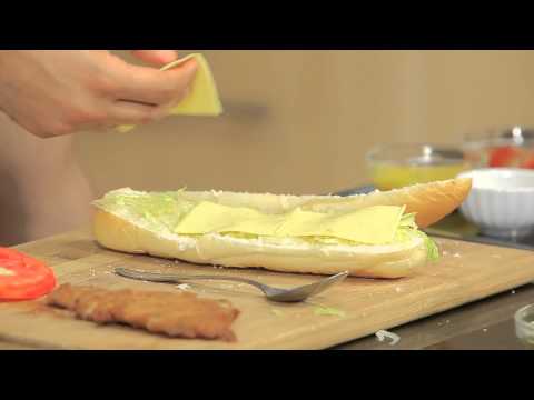 شاهد سندوتش فيلية دجاج ومشروب التمر بالمكسرات