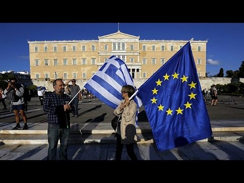 شاهد تظاهرة دعما لبقاء اليونان داخل منطقة اليورو