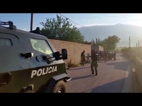 مكافحة المواد المخدرة الألبانية تداهم الأوكار