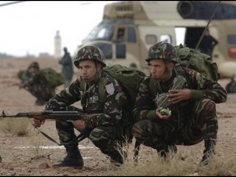 فيديو الجيش المغربي يتقدم إلى مناطق حساسة على الحدود مع الجزائر