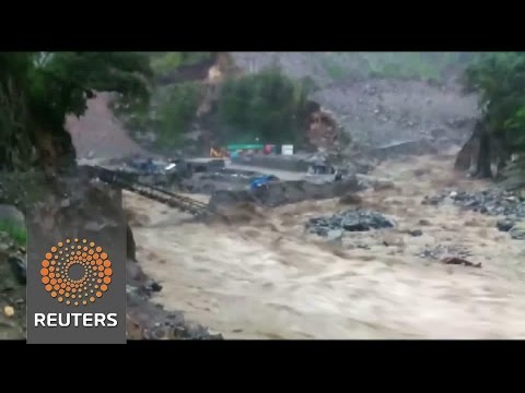 مشاهد جديدة للدمار الذي خلفته الفيضانات