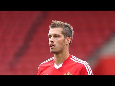 شاهد مانشستر يونايتد يتفق على ضم شنايدرلين