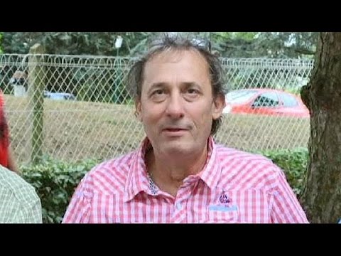 بالفيديو ياسين صالحي ي أخذ صورة مع الرأس المقطوع كُورْنارا