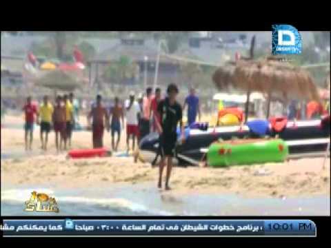 شاهد منفذ هجوم تونس التخريبي يتجول على الشاطئ