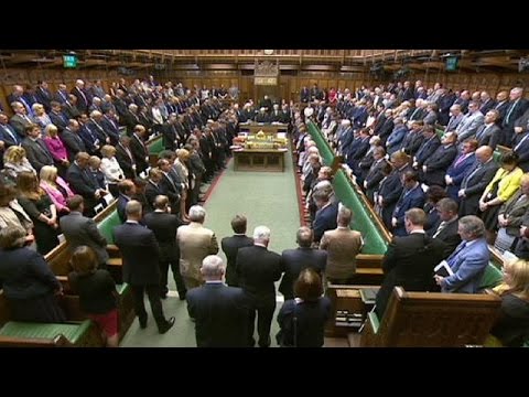 شاهد الحكومة البريطانية بمساندة تونس ضد التطرف