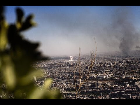 بالفيديو غارات طيران الجيش السوري على مدينة دوما