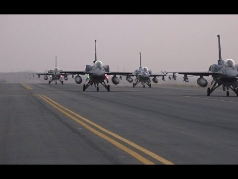 شاهد تجدد غارات التحالف العربي على مواقع للحوثيين في مأرب وعمران