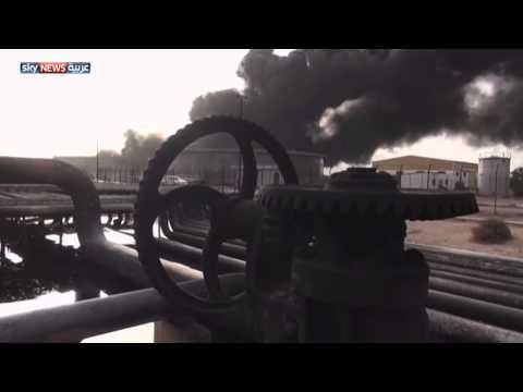 بالفيديو الحوثيون يقصفون مصفاة عدن