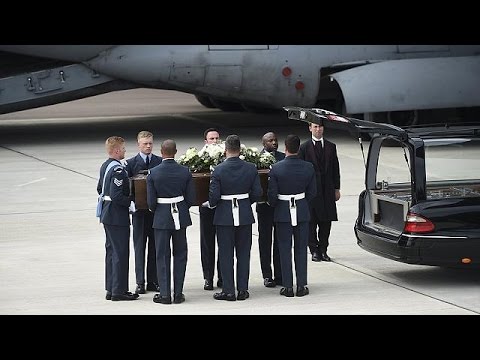 وصول ثمانية جثامين من الضحايا إلى بريطانيا