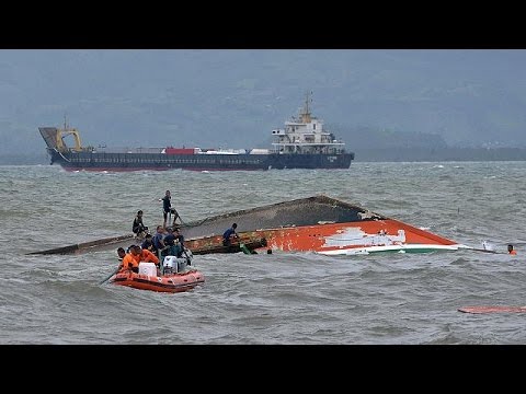 شاهد ارتفاع عدد ضحايا عبّارة الفلبين إلى 59 شخصًا