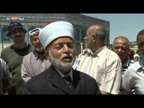 بالفيديو قيود إسرائيلية جديدة تفرض على المصلين في القدس