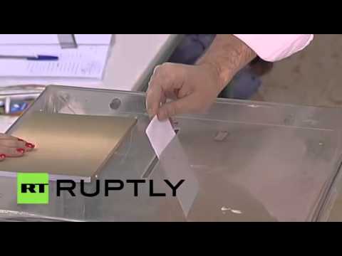 شاهد اليونان تغلق مراكز الاستفتاء