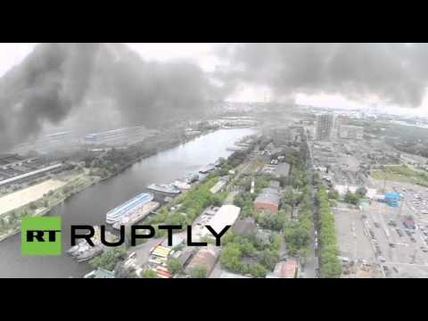 فيديو حريق مروع في مصنع زيل السابق في موسكو