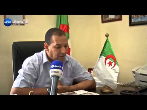 شاهد انهيار عمارة سكنية يشرد 18 عائلة في الجزائر