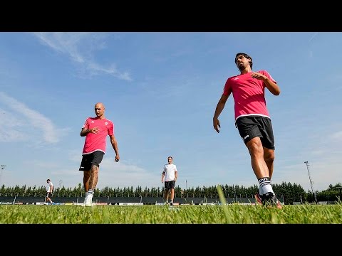 خضيرة وزازا يشاركان في تدريبات يوفينتوس لأول مرة