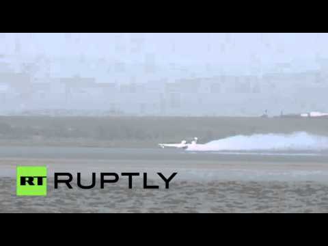 بالفيديو الطائرة البرمائية  تواصل إخماد الحرائق المندلعة في سيبيريا