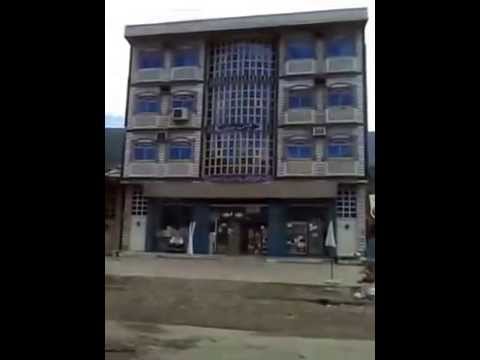 بالفيديو فيضانات إيران تبتلع عمارات سكنية بالحجم الكامل