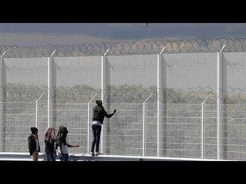 شاهد كاميرون يعد بالتحرك الفوري ازاء محاولات المهاجرين
