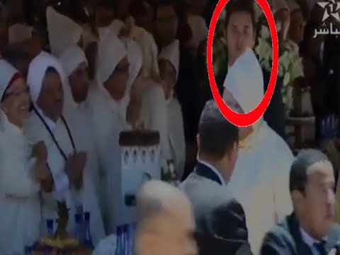 حارس الملك محمد السادس يغضب على المصورين