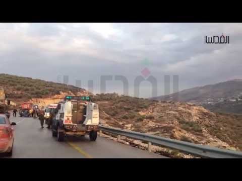 سيارة تصدم 3 جنود قرب مخيم العروب في الضفة