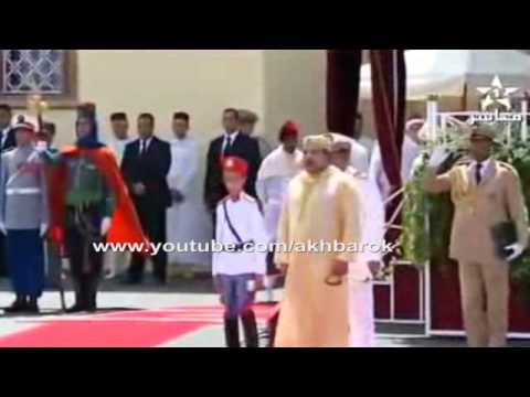 الأمير مولاي الحسن يرتدي الزي العسكري