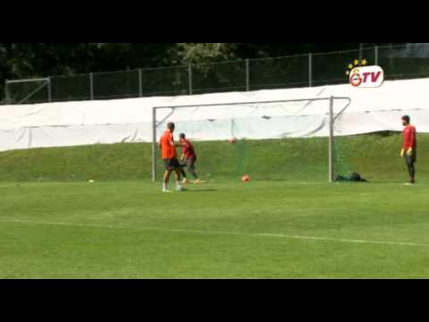 بالفيديو شنايدر يؤدي كرة مزدوجة رائعة