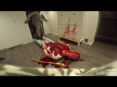 بالفيديو رد فعل شاب وجد صديقه مقتولا بفأس داخل شقته