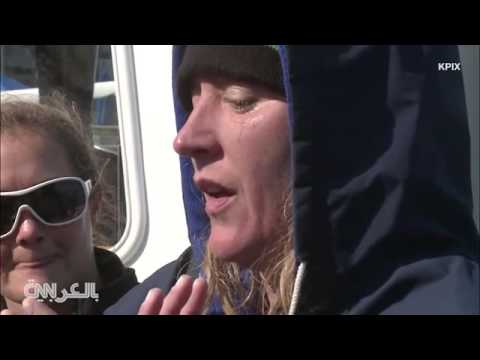 بالفيديو كيم أول سباحة في العالم تتحدَّى أسماك القرش