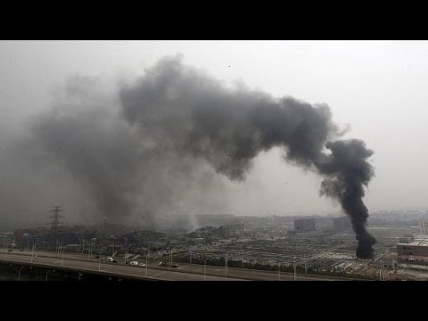شاهد ارتفاع حصيلة ضحايا انفجارات تيانجين إلى 104