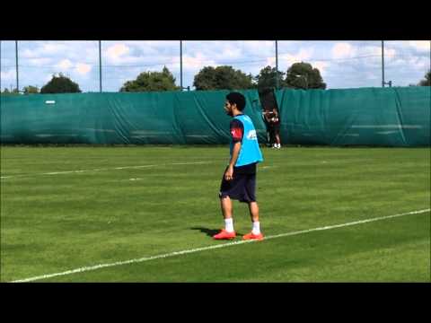 شاهد التمرين الأول لعمر جابر مع بوردو الفرنسي