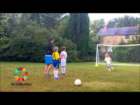 نجل أوين يهزم والده في ركلات الجزاء